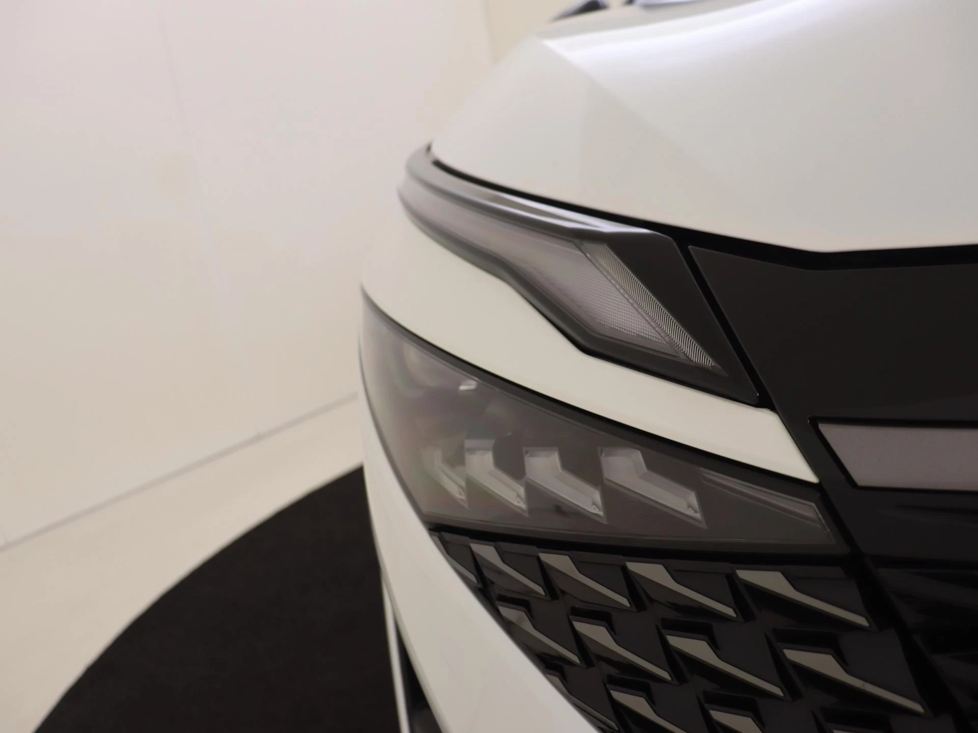 Nissan-QASHQAI-image-9