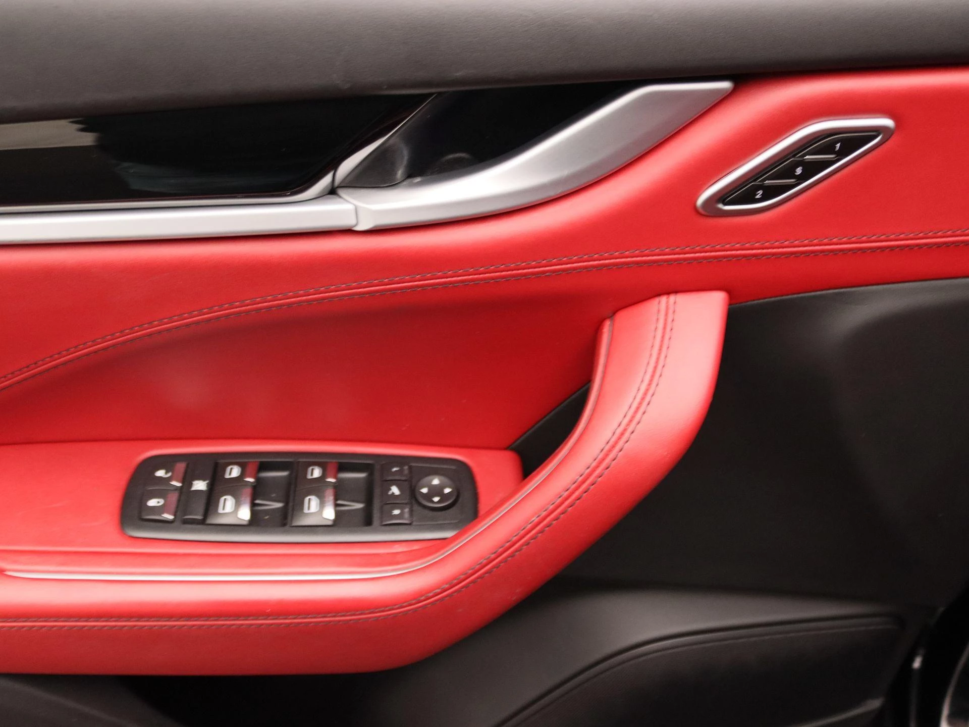 Maserati-Levante-image-21