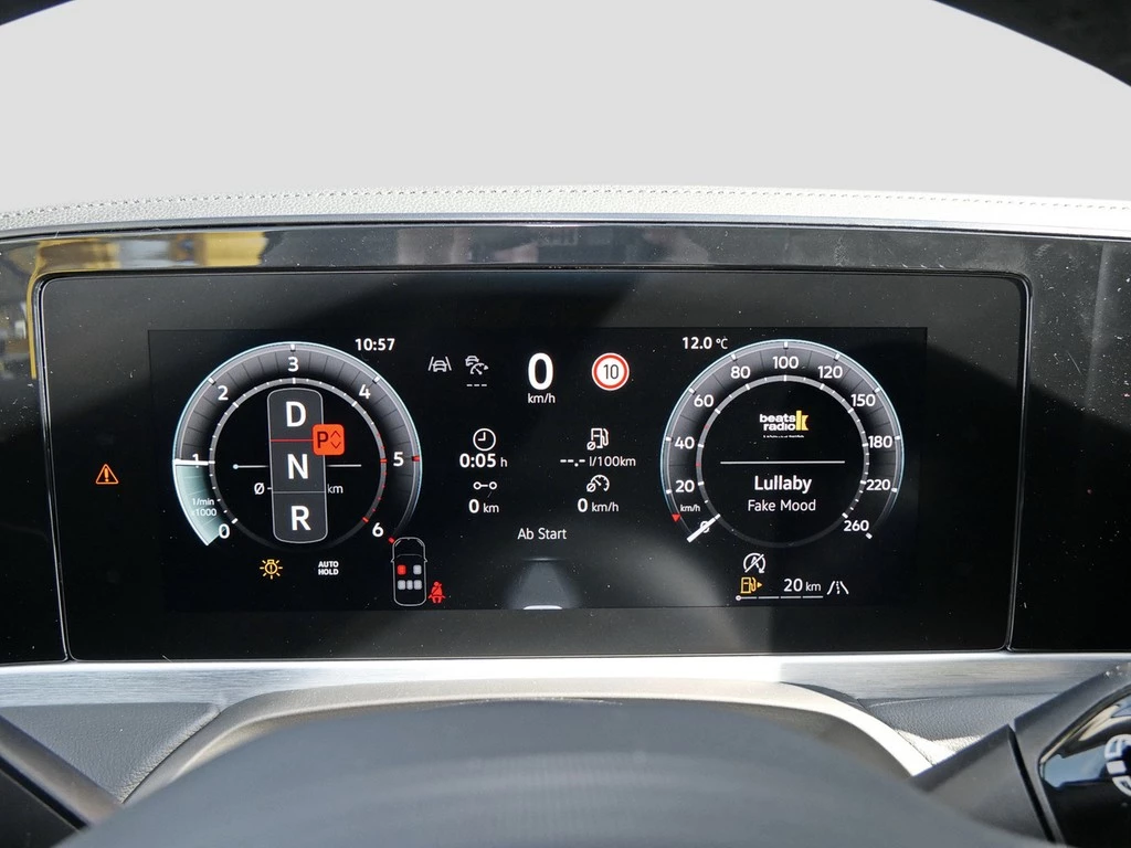 Volkswagen Passat Elegance 2.0 l TDI DSG 110 kW / 150 PS