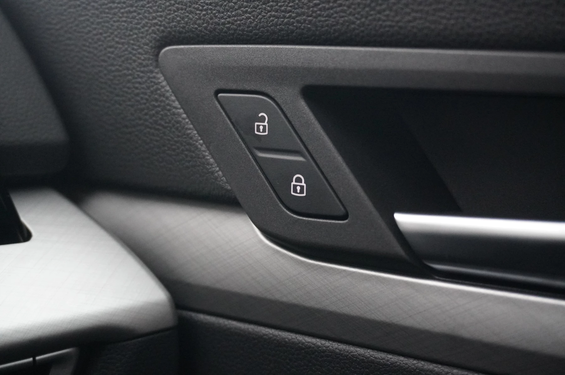 Volkswagen-Golf-image-31