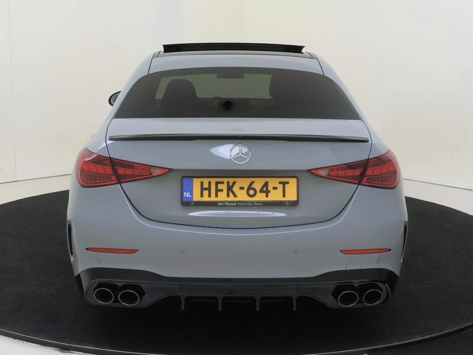 Mercedes-Benz-C-Klasse-image-6