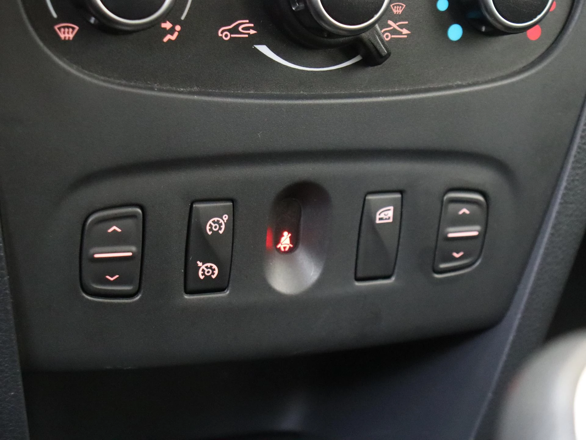 Dacia-Sandero Stepway-image-18