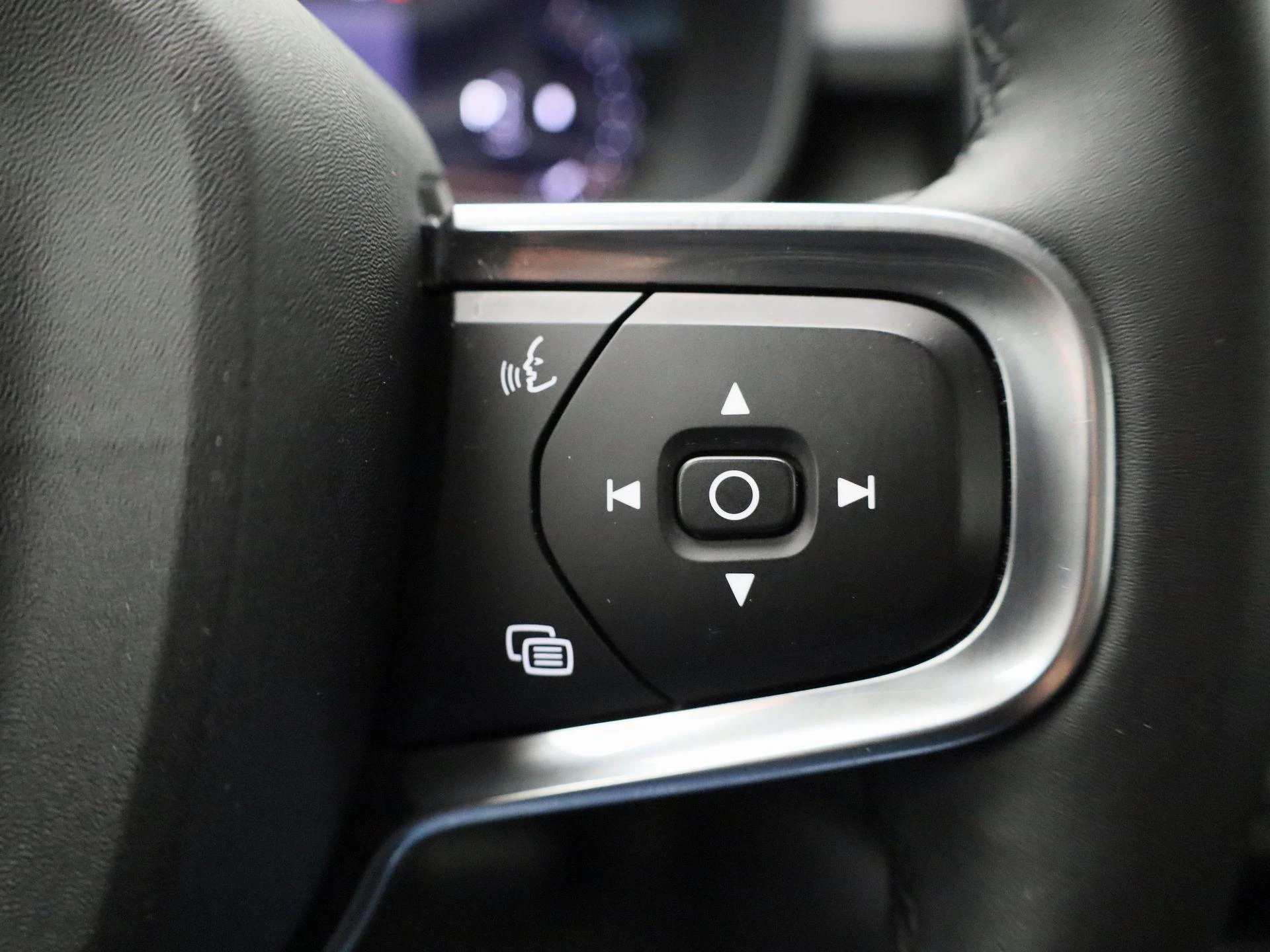 Volvo-XC40-image-15