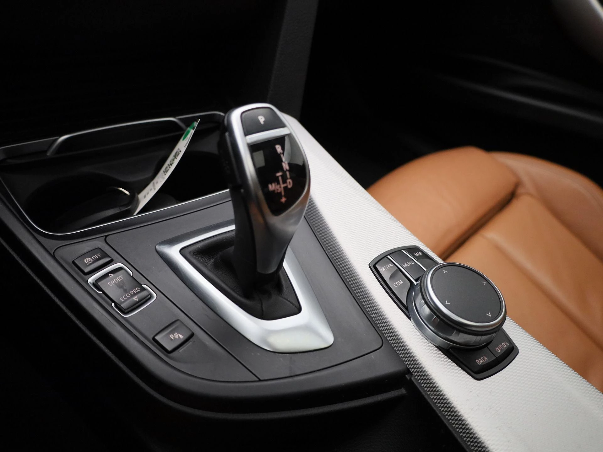 BMW-3 Serie-image-17