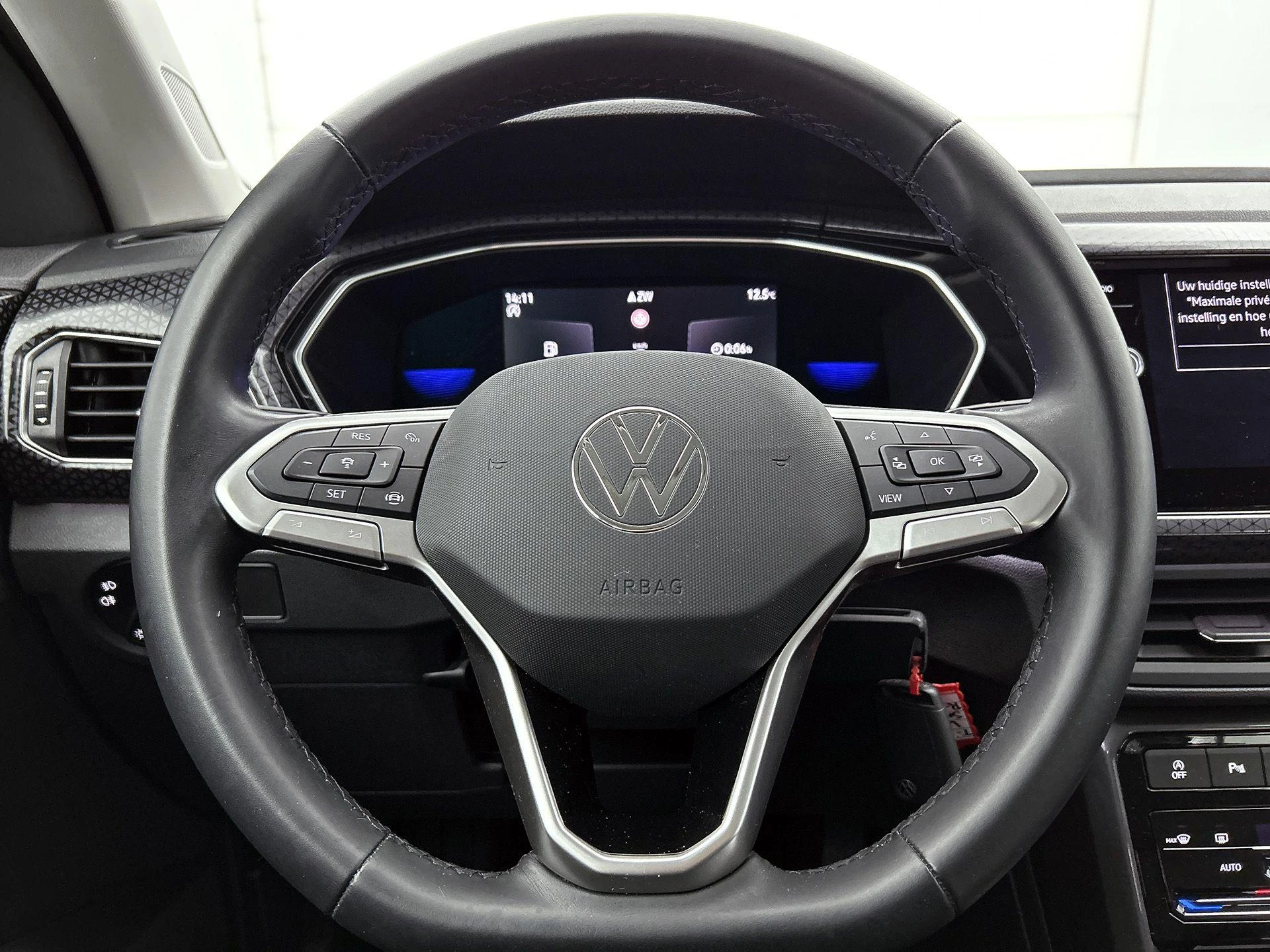 Volkswagen-T-Cross-image-24