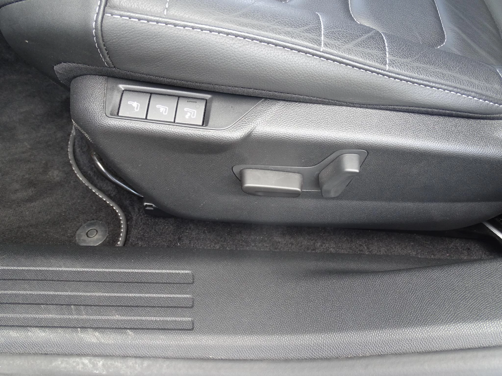 Citroën C4 1.2 Hybride 136 ë-DCS6 MAX