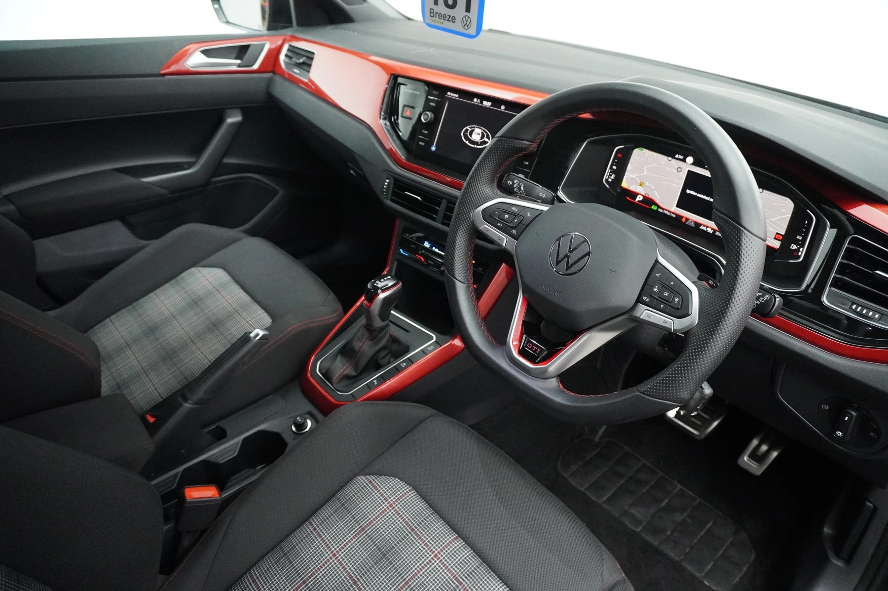 Volkswagen-Polo-image-5