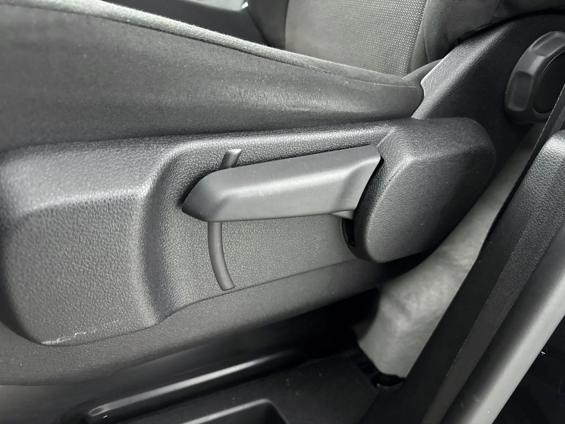 Peugeot-Expert-image-16