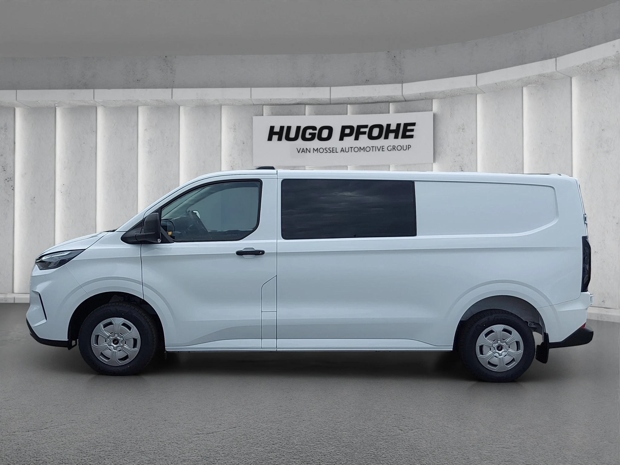 Ford-Transit Custom-image-1