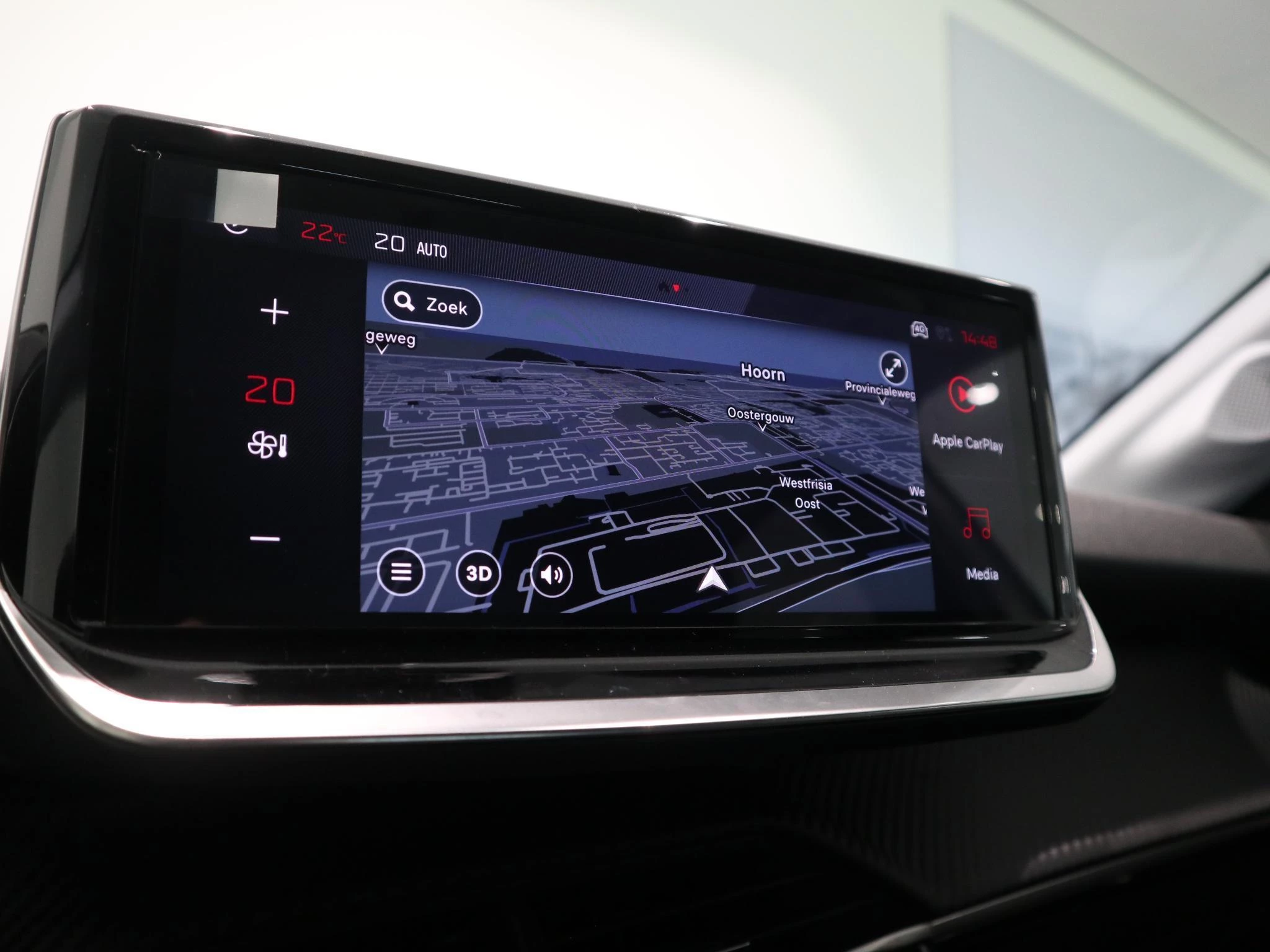 Peugeot 208 Allure Hybrid 110 e-DCS8