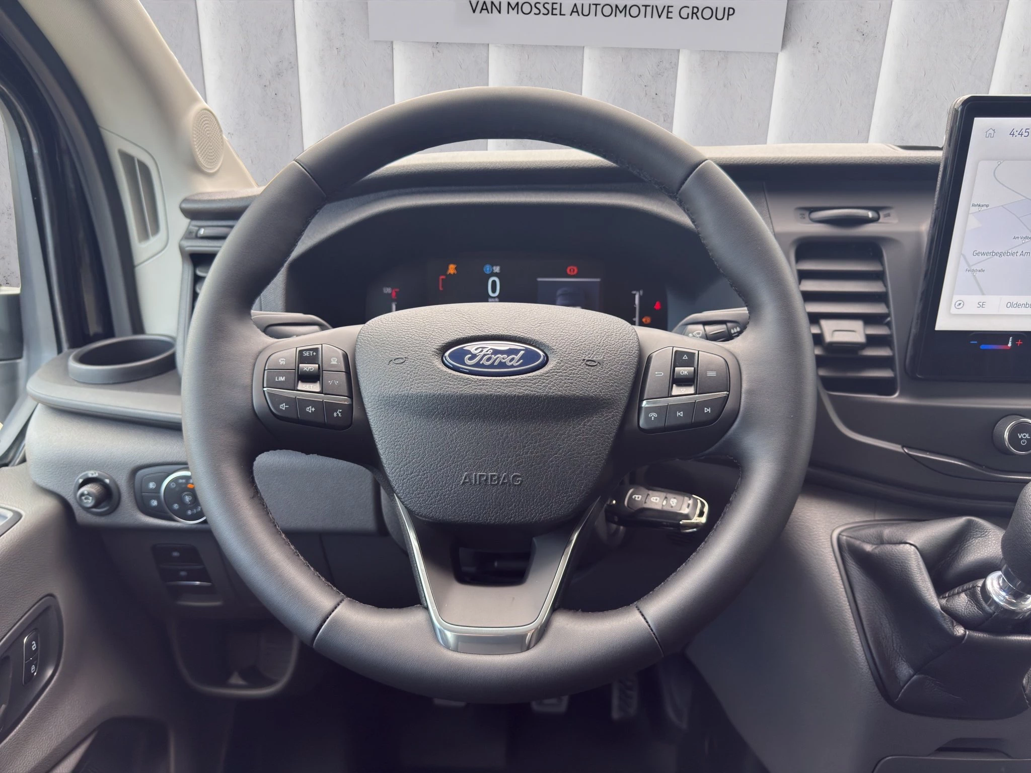 Ford Transit 350 L2 Fahrgestell Doppelkabine Basis Pritsche