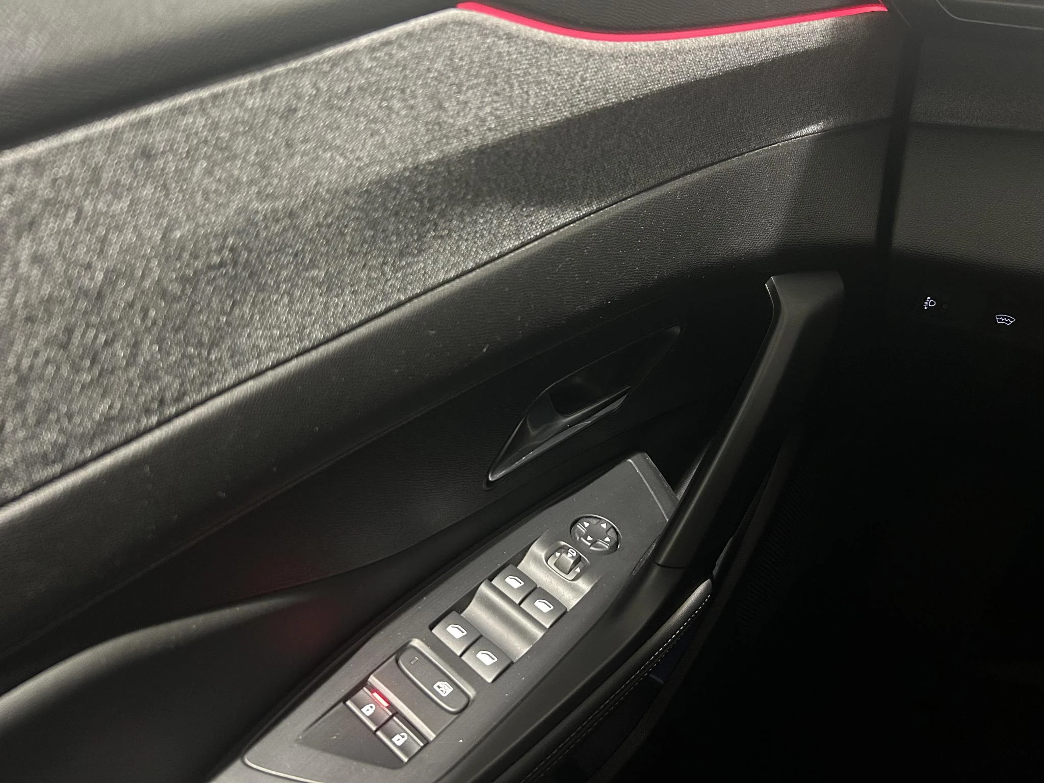 Peugeot-308-image-16