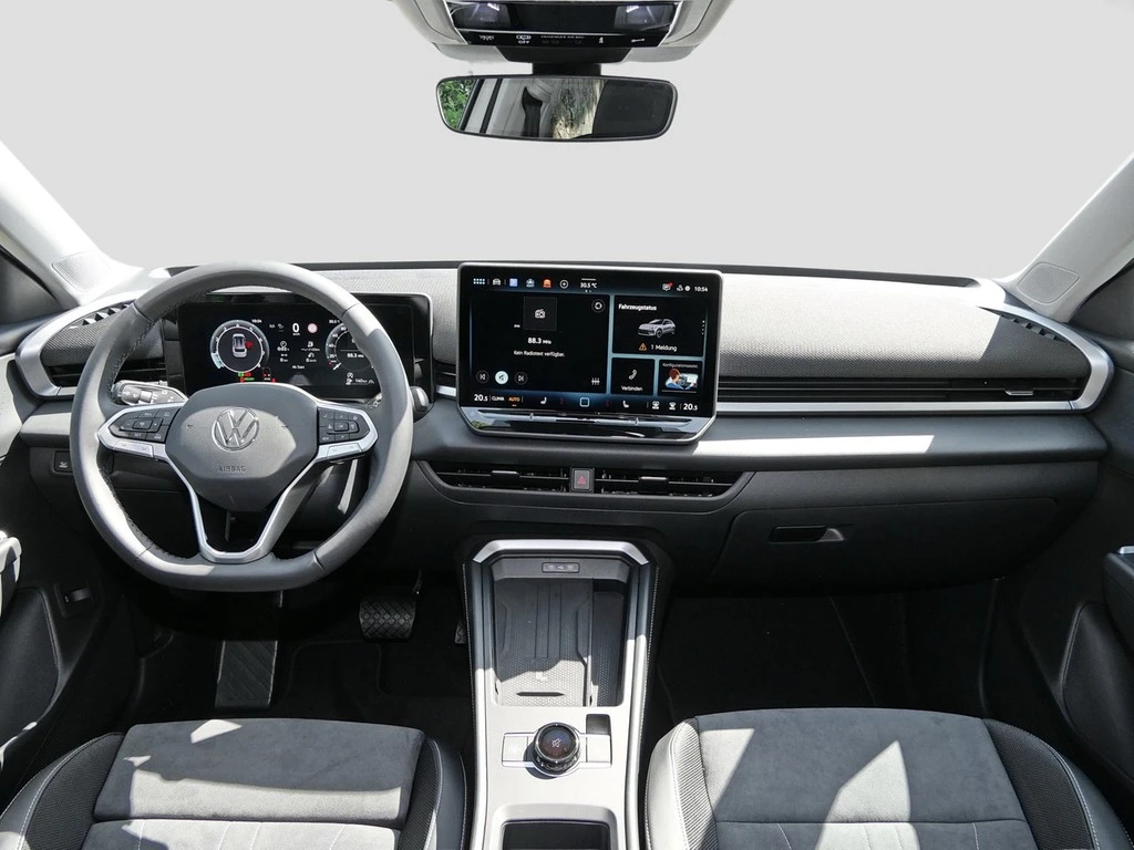 Volkswagen-T-Roc-image-10
