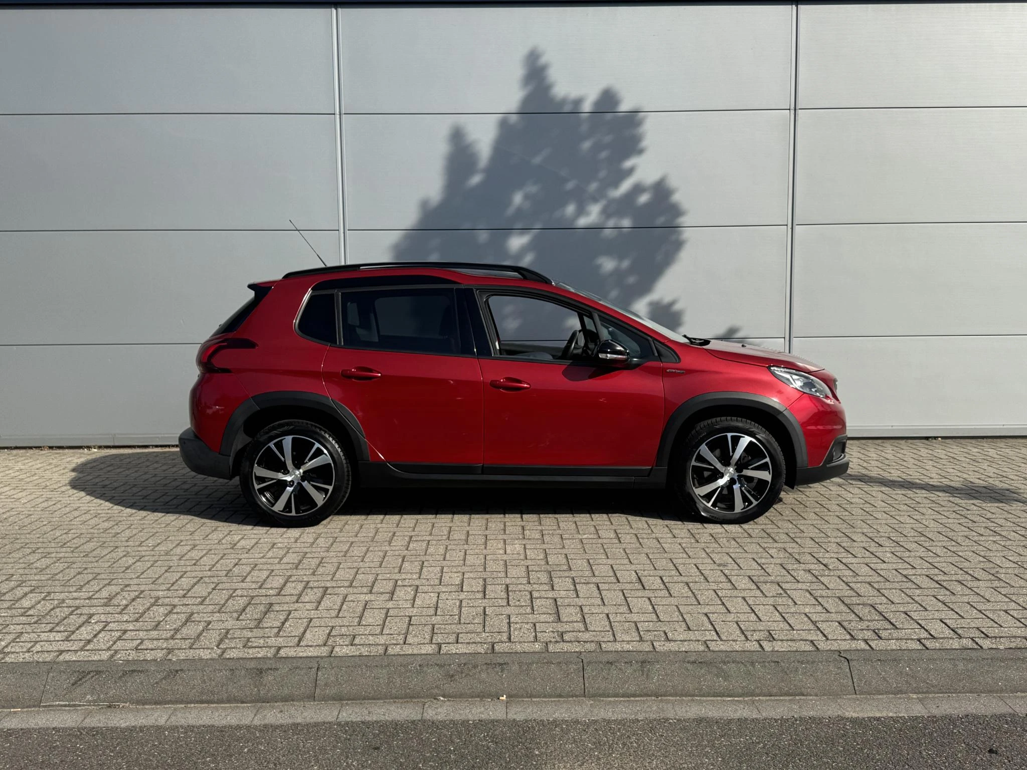 Peugeot-2008-image-6