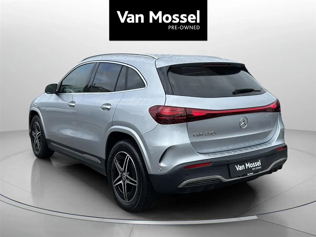 Mercedes-Benz-EQA-image-6