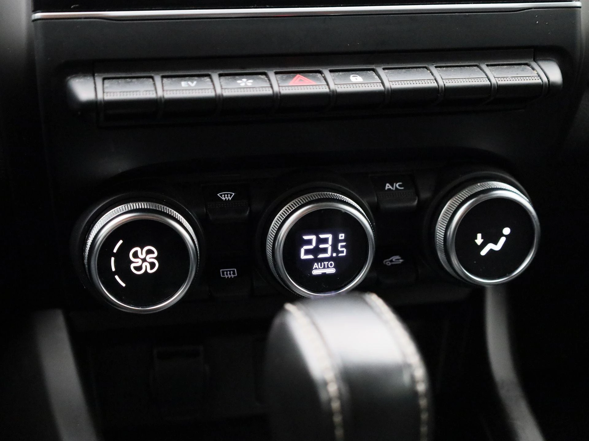 Renault-Arkana-image-16