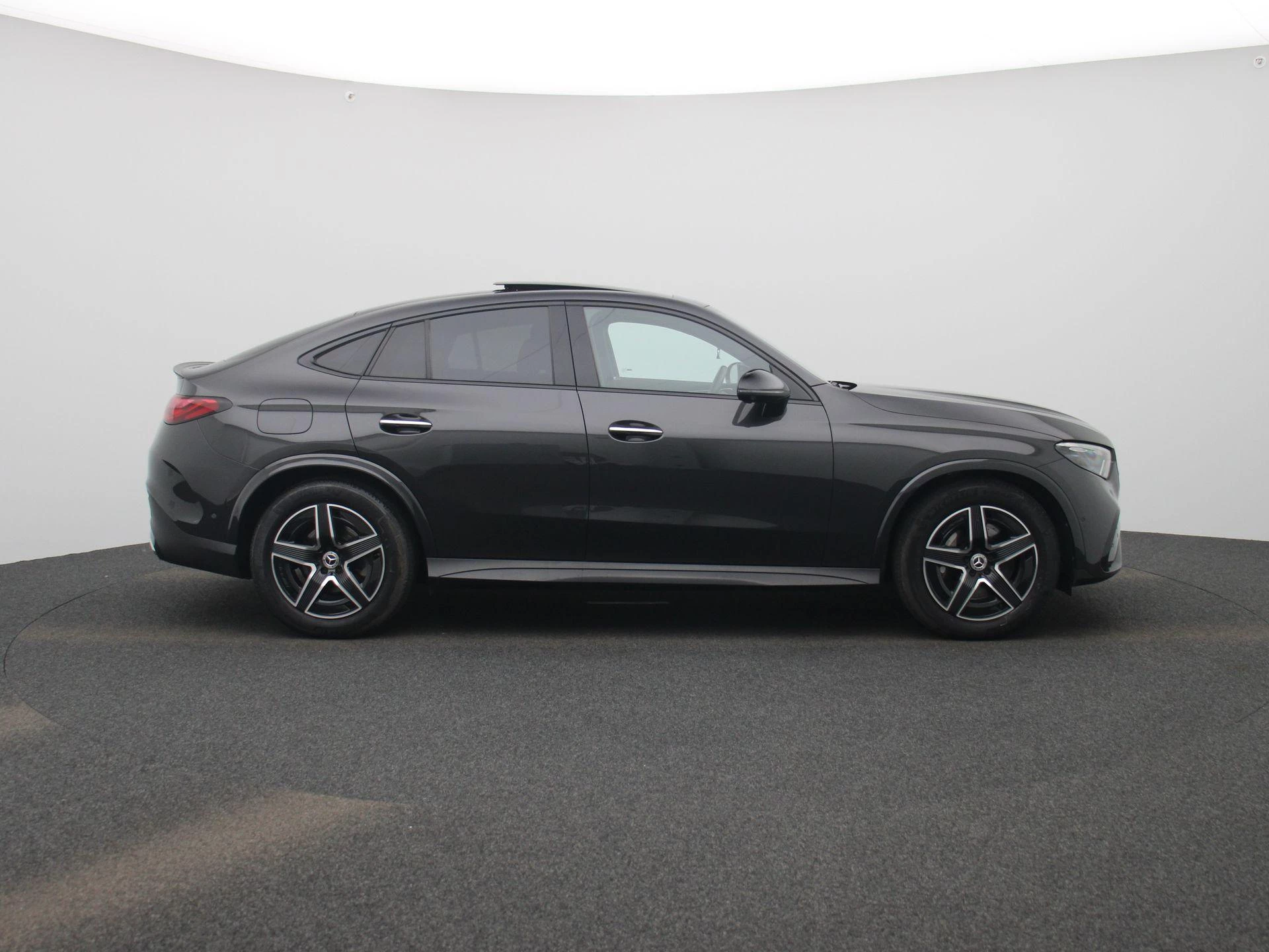 Mercedes-Benz GLC 220 d 4MATIC AMG Line Coupé + AIRMATIC + LEDER + PANO + BURMESTER + DIG. LIGHT