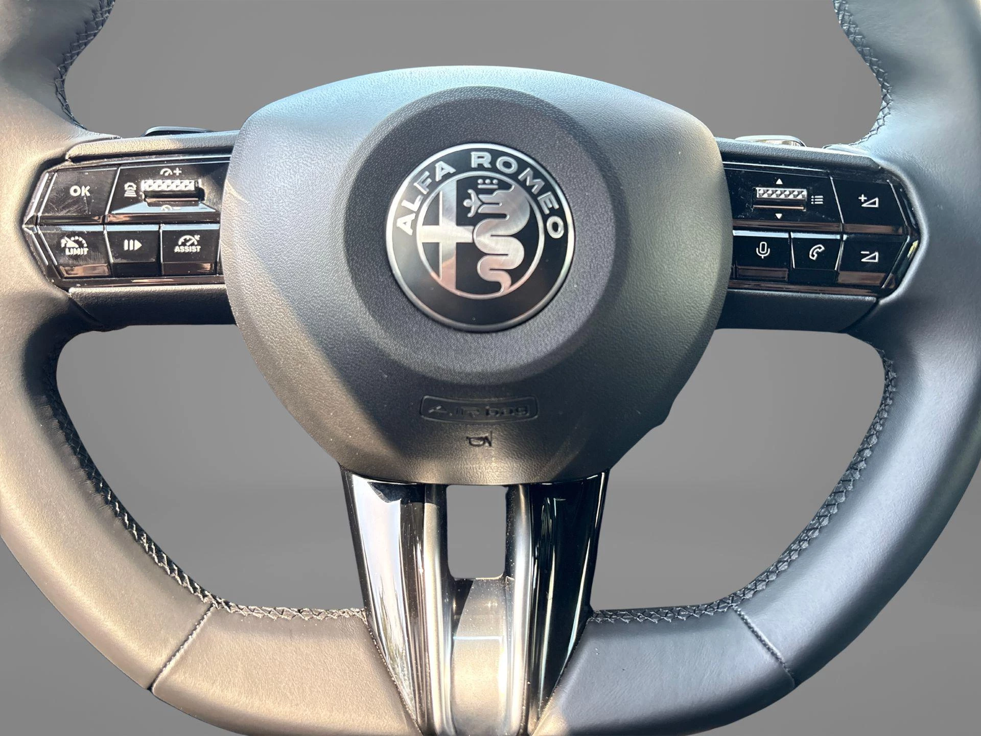 Alfa Romeo Junior 1.2 Turbo Hybrid Ibrida Speciale