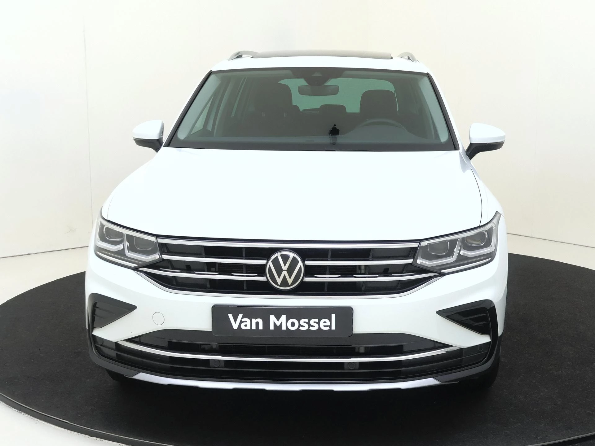 Volkswagen Tiguan 1.4 TSI eHybrid Elegance