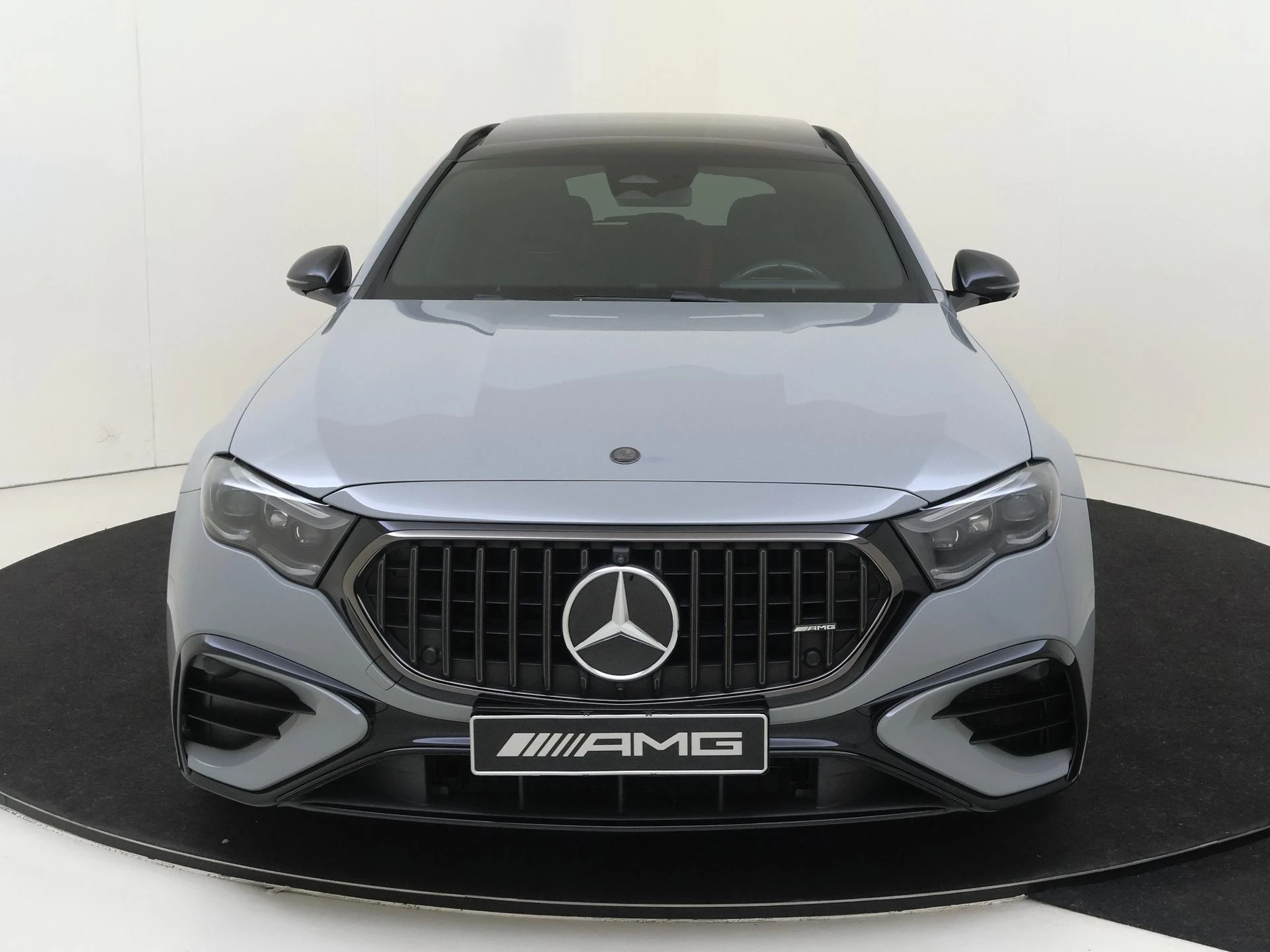 Mercedes-Benz-E-Klasse-image-5