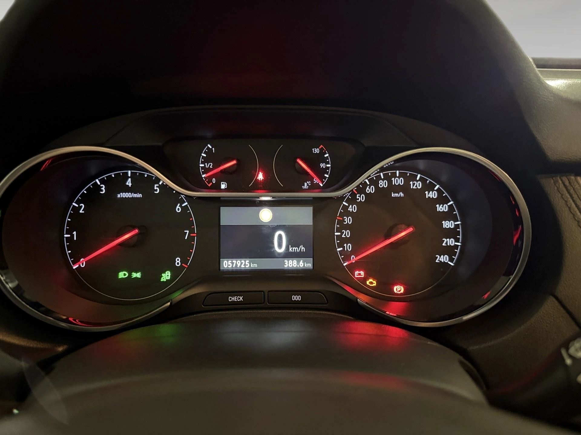Opel-Grandland X-image-1