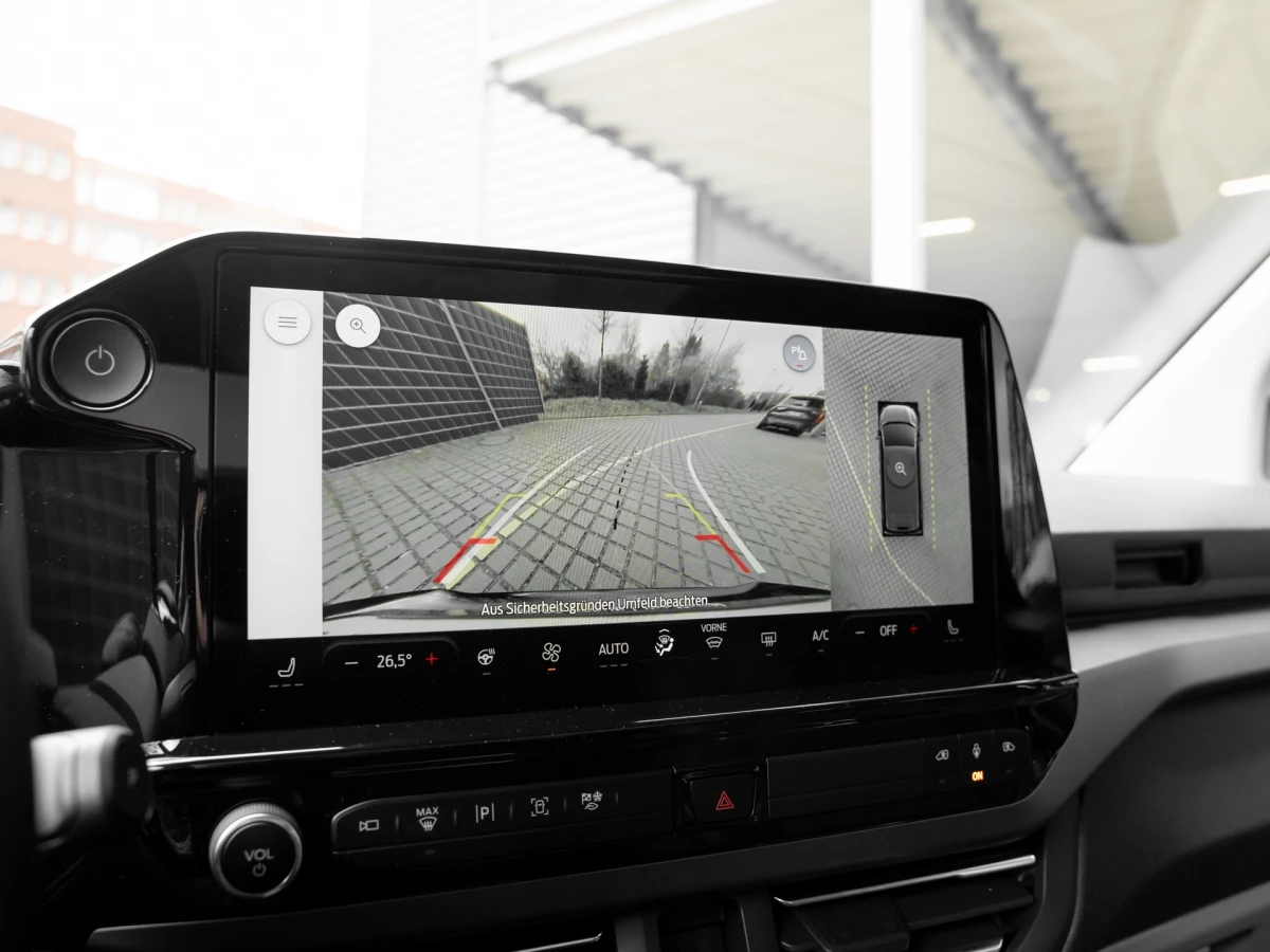 Ford-Tourneo Custom-image-12