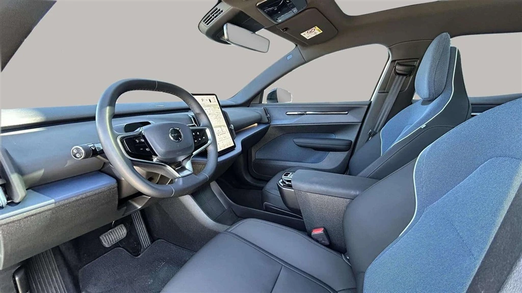 Volvo-EX30-image-9