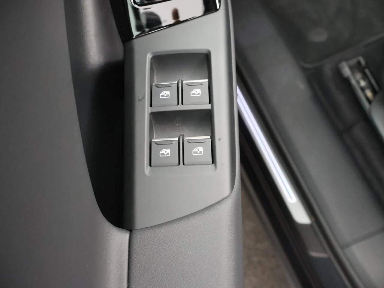 Audi-Q6 e-tron-image-20