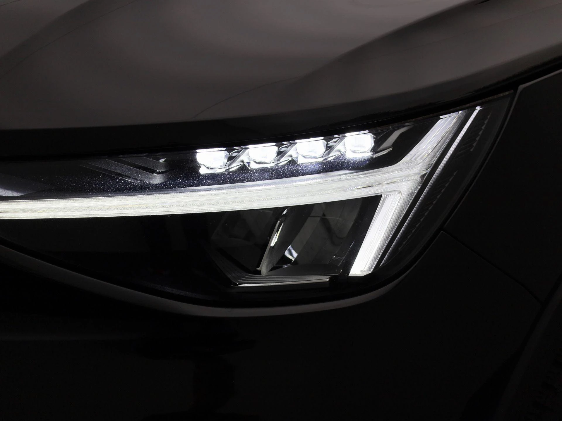 Volvo-XC40-image-14