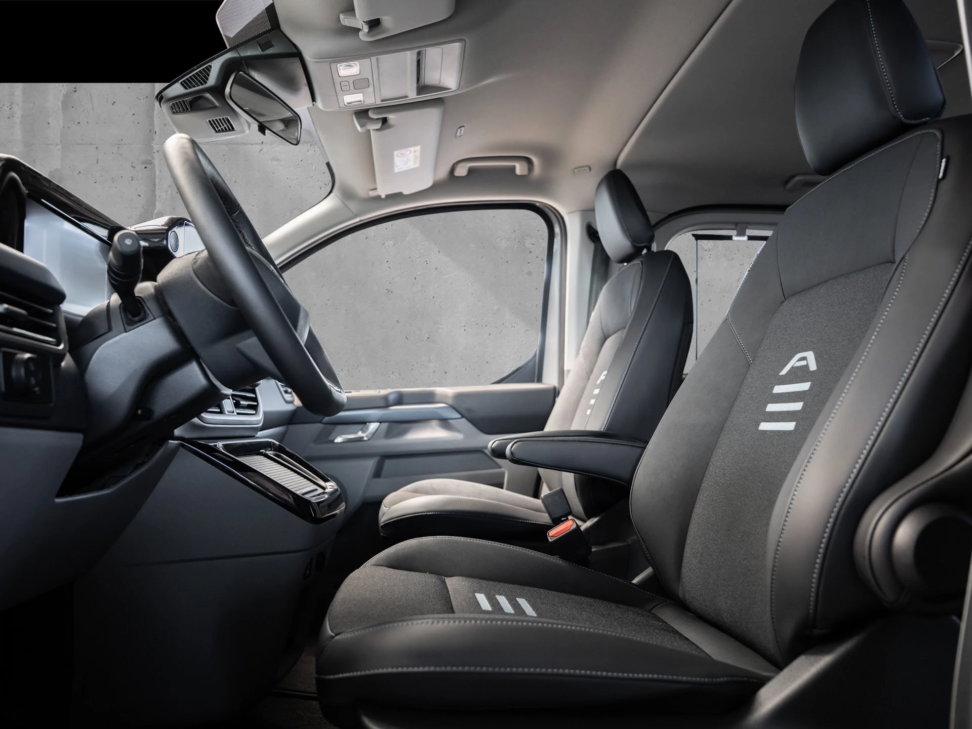 Ford Tourneo Custom Active 320 L2 2.0 l EcoBlue Automatik
