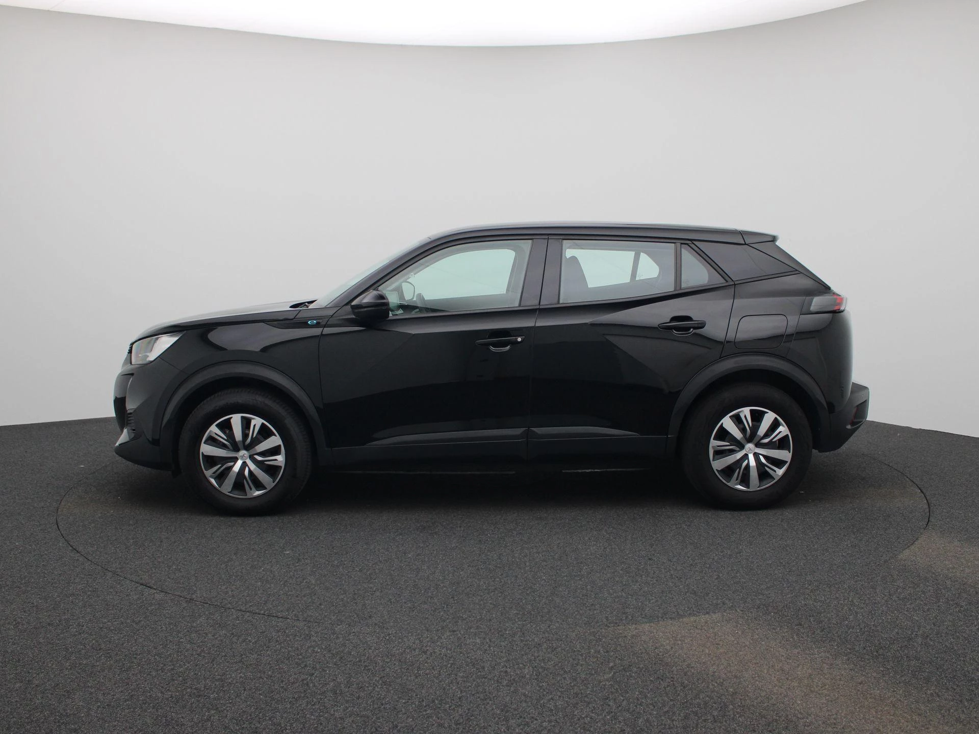 Peugeot e-2008 EV Active 50 kWh