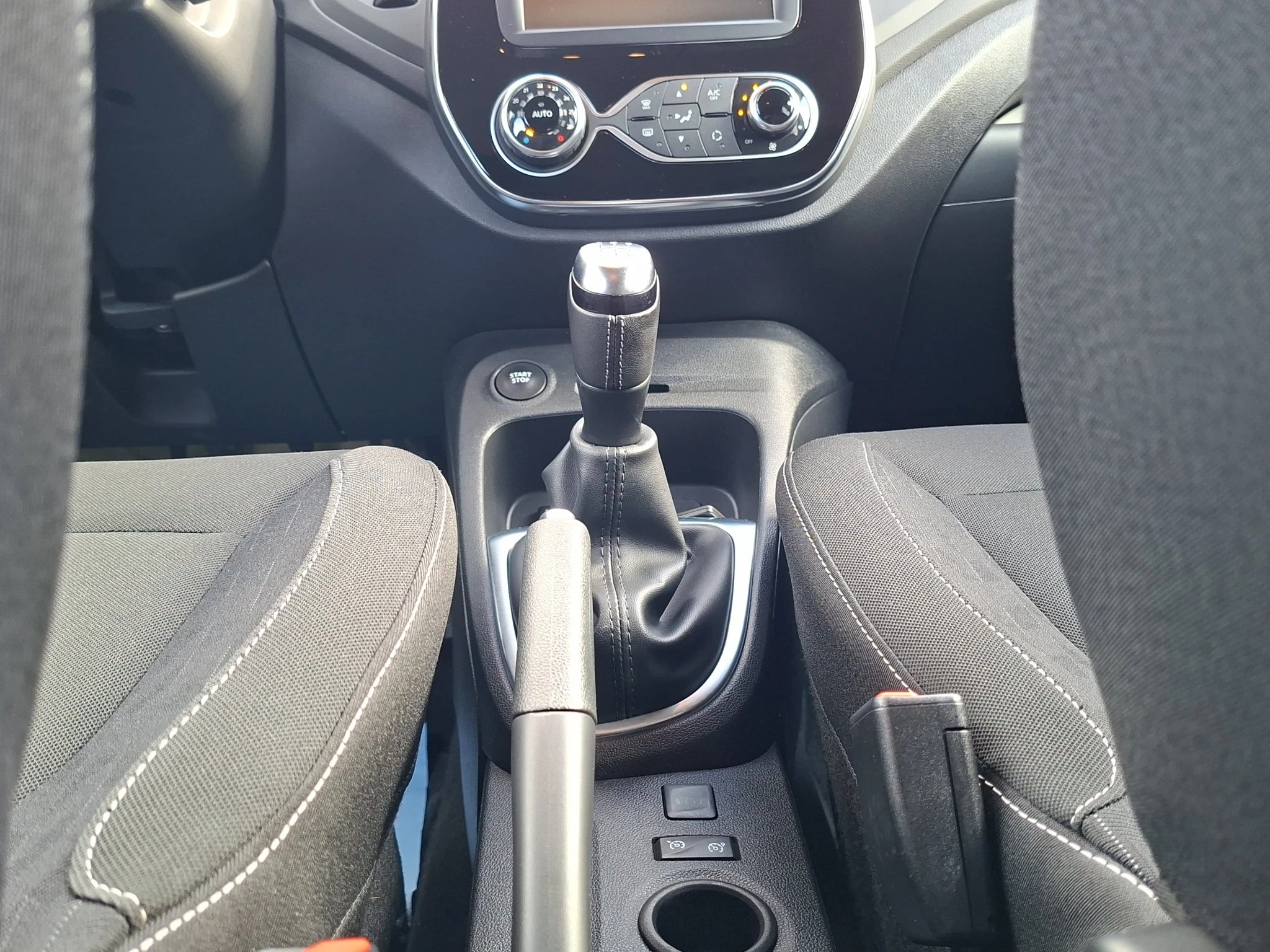 Renault-Captur-image-13