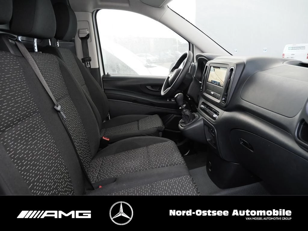 Mercedes-Benz-Vito-image-9