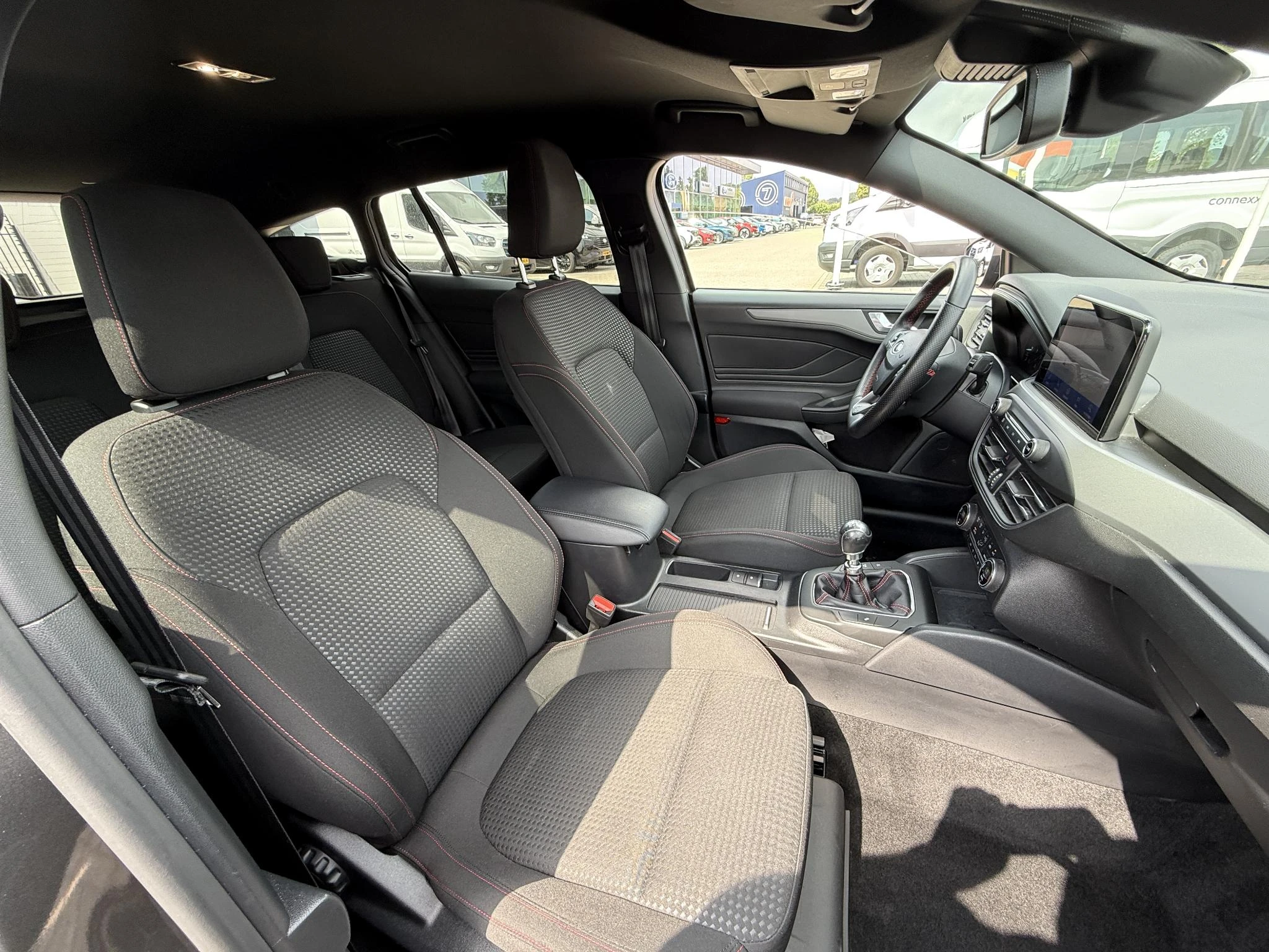 Ford Focus Wagon 1.0 EcoBoost Hybrid ST Line Style