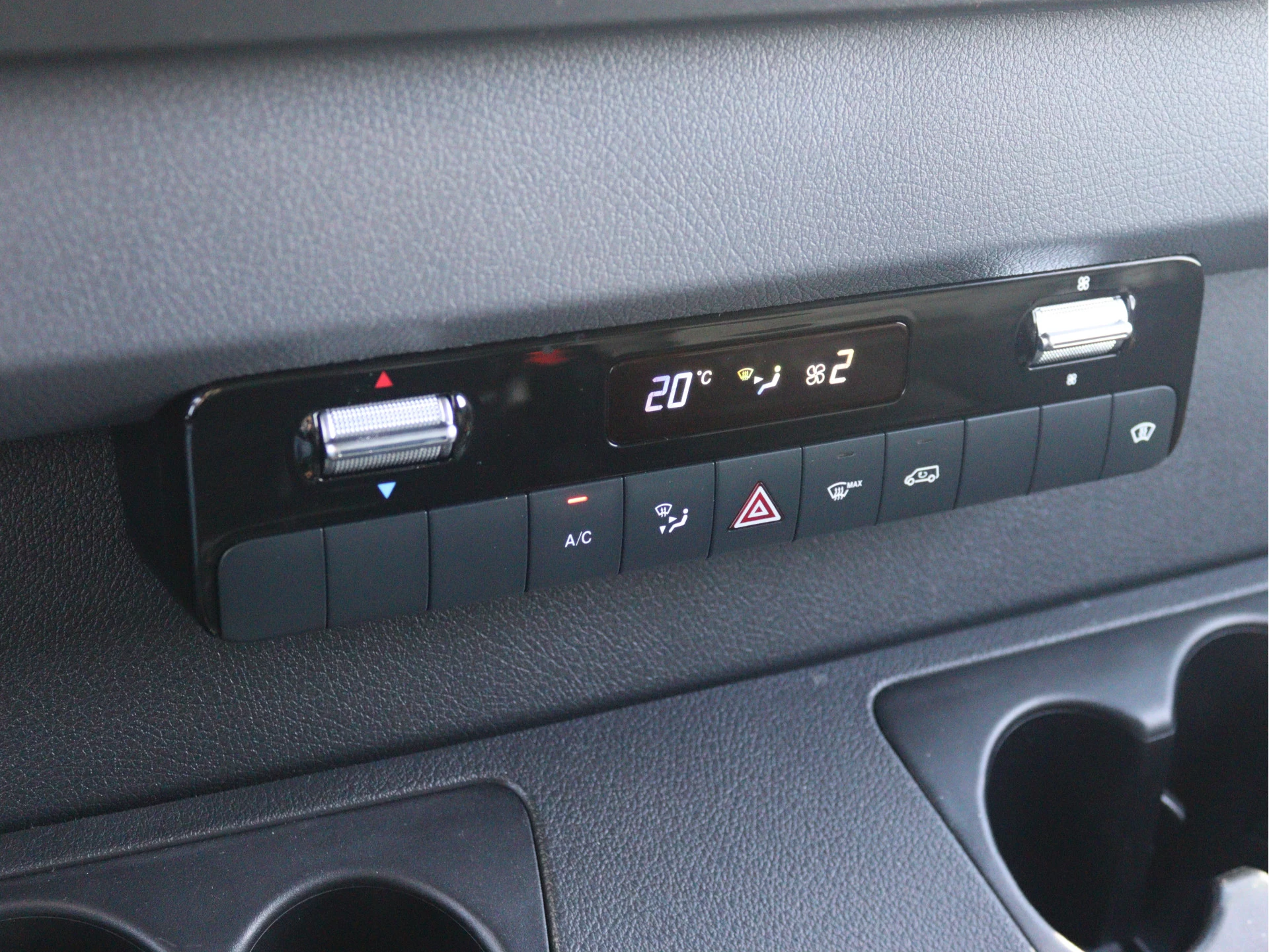 Mercedes-Benz-Sprinter-image-13