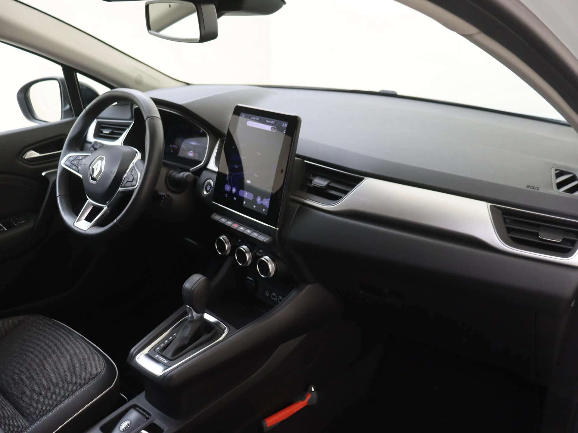 Renault-Captur-image-4