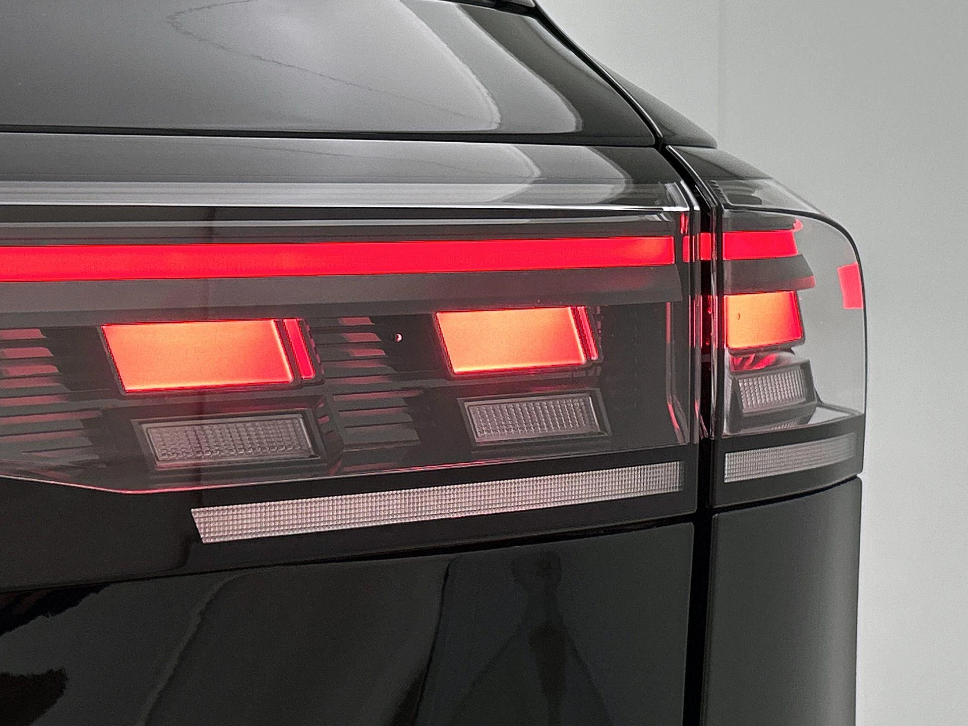 Volkswagen Tiguan 1.5 eHybrid R-Line Edition