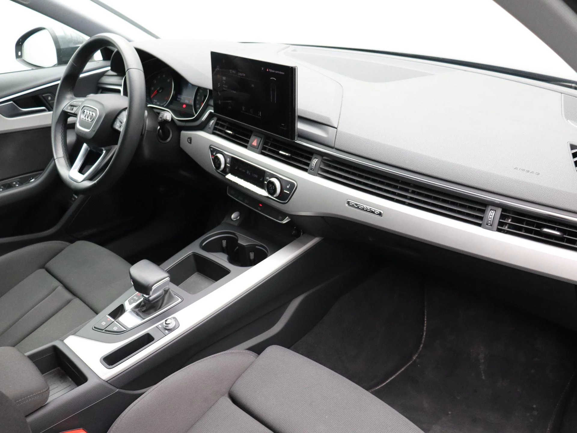 Audi A4 Avant 40 TFSI S tronic S line quattro Avant
