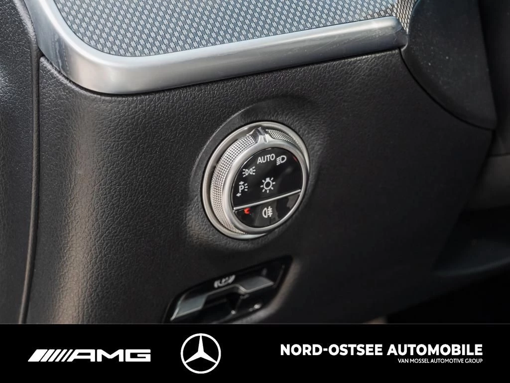 Mercedes-Benz C-Klasse 300 AMG AHK MBUX LED SHZ KEYLESS-GO AMG Line