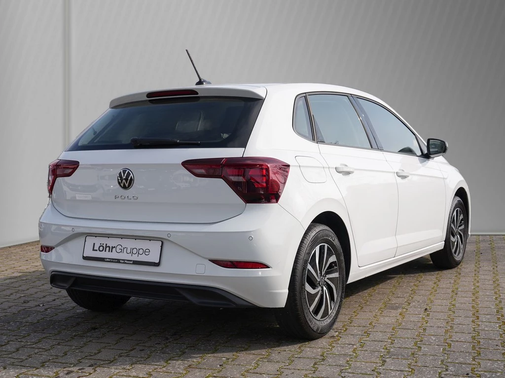 Volkswagen-Polo-image-3