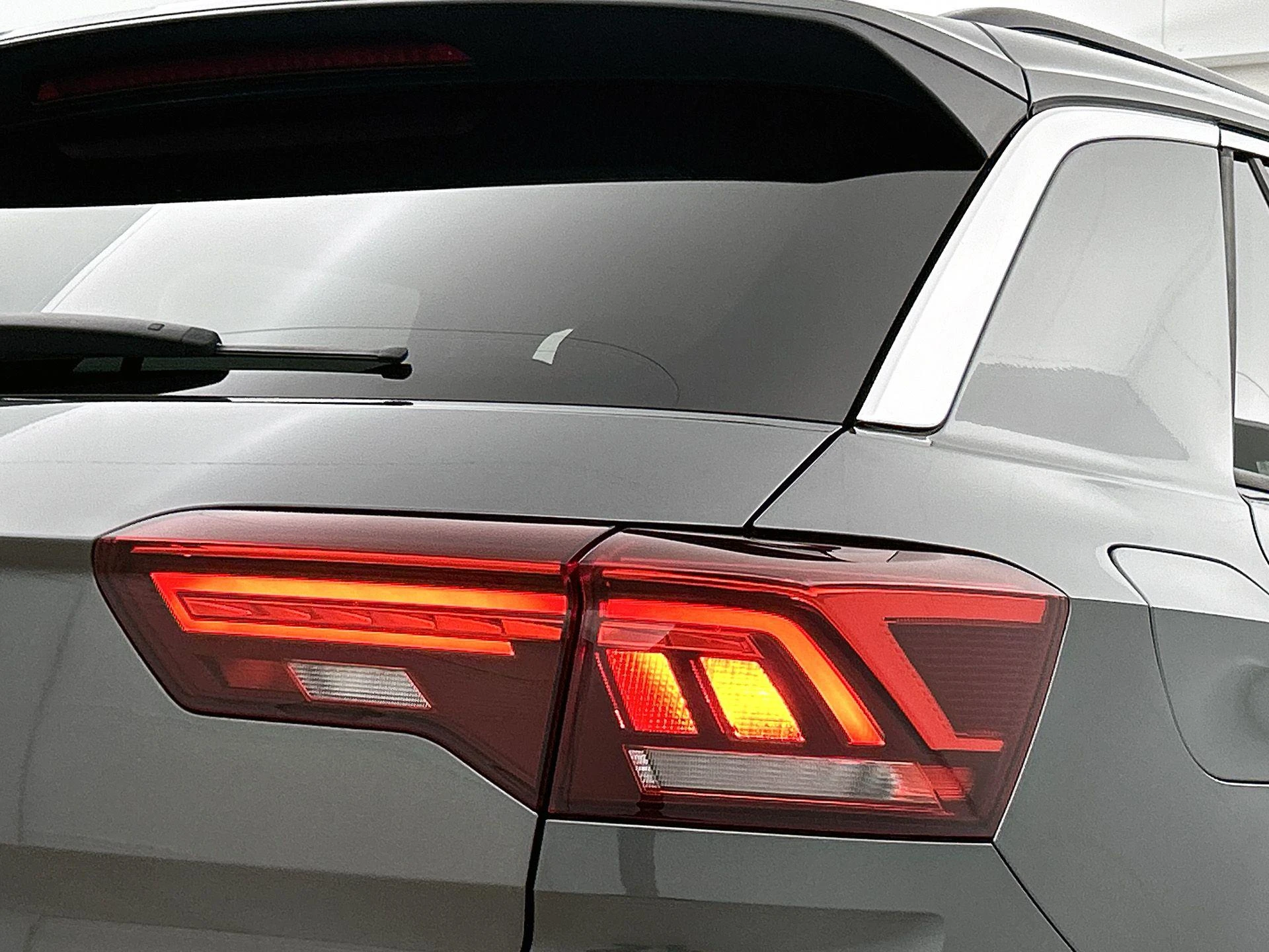 Volkswagen-T-Roc-image-26