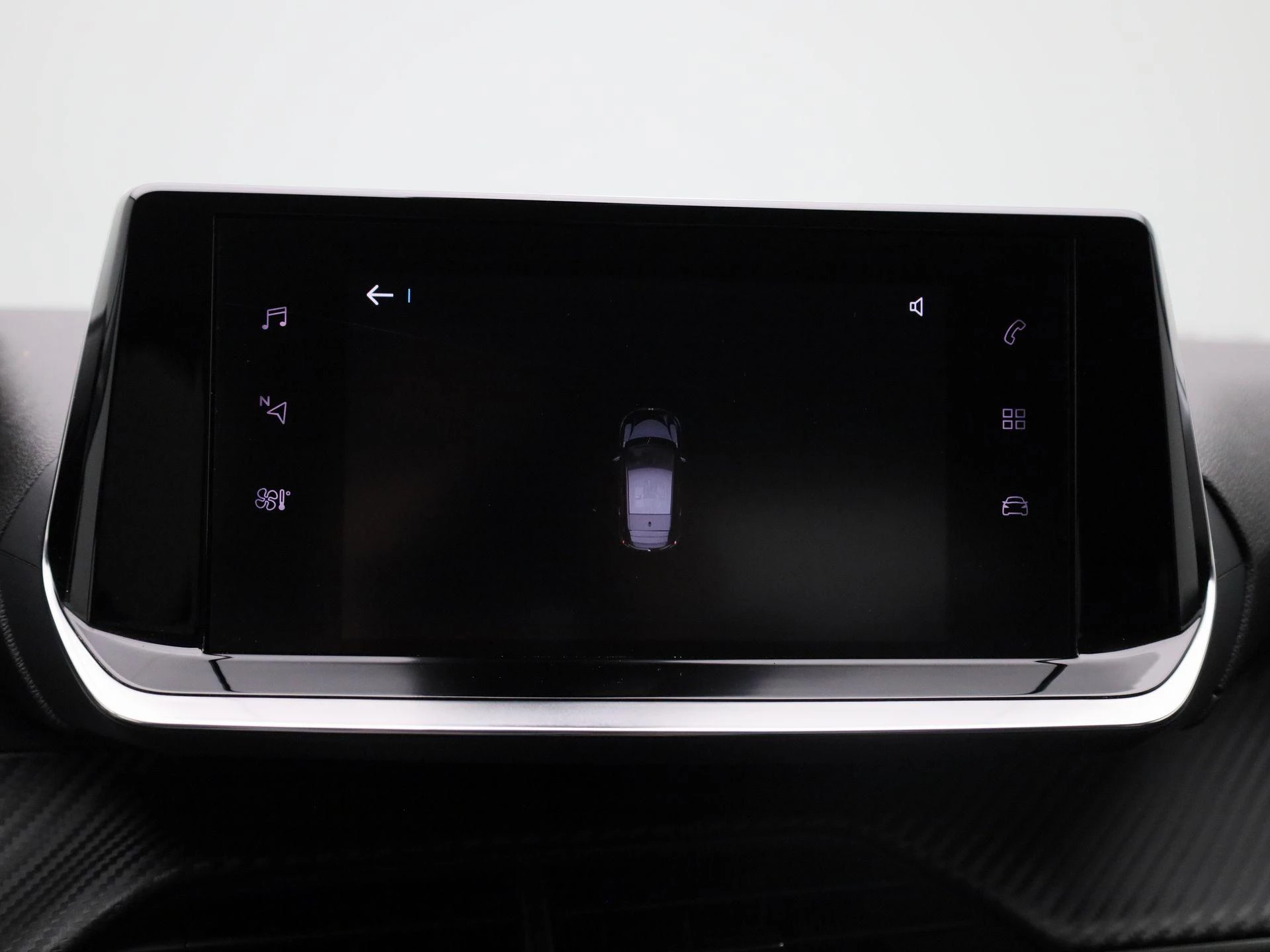 Peugeot-e-208-image-24