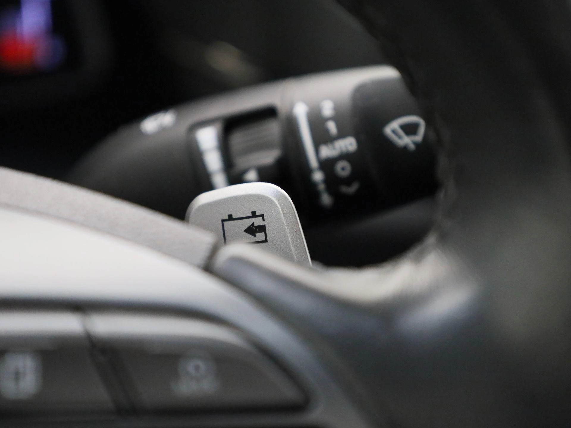 Hyundai-IONIQ-image-26