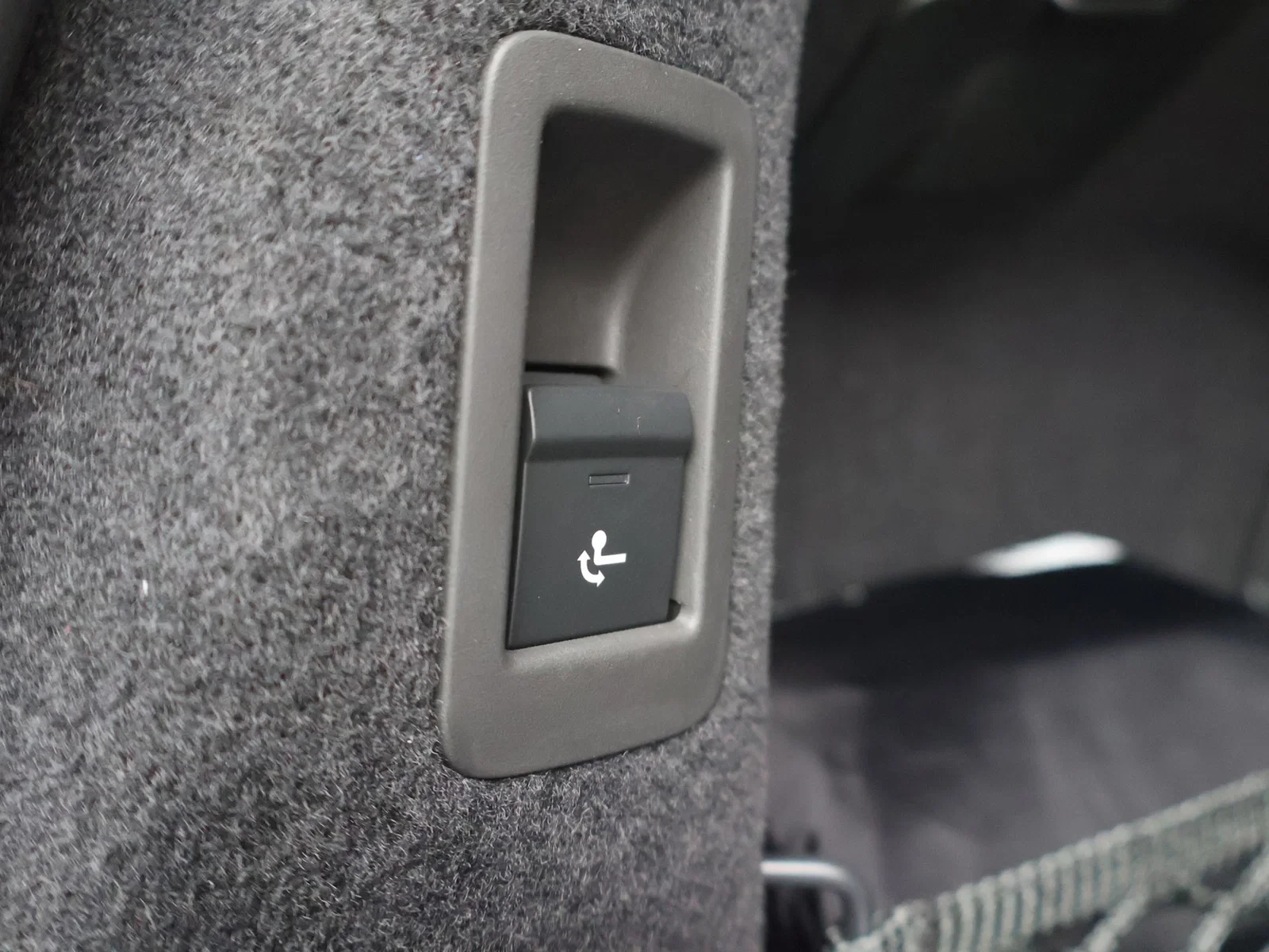 Audi-A8-image-13