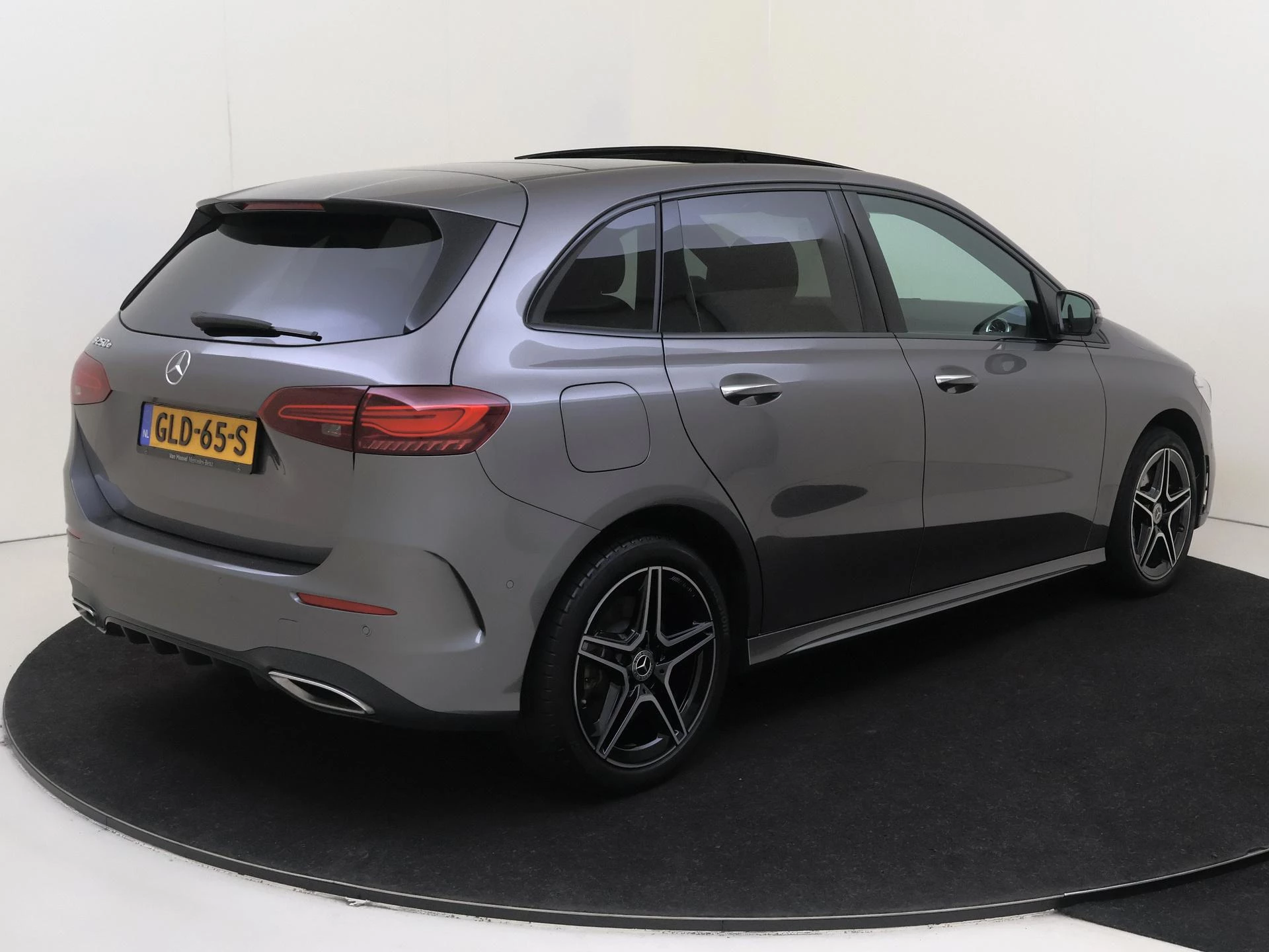 Mercedes-Benz B-Klasse 250 e Star Edition AMG Line