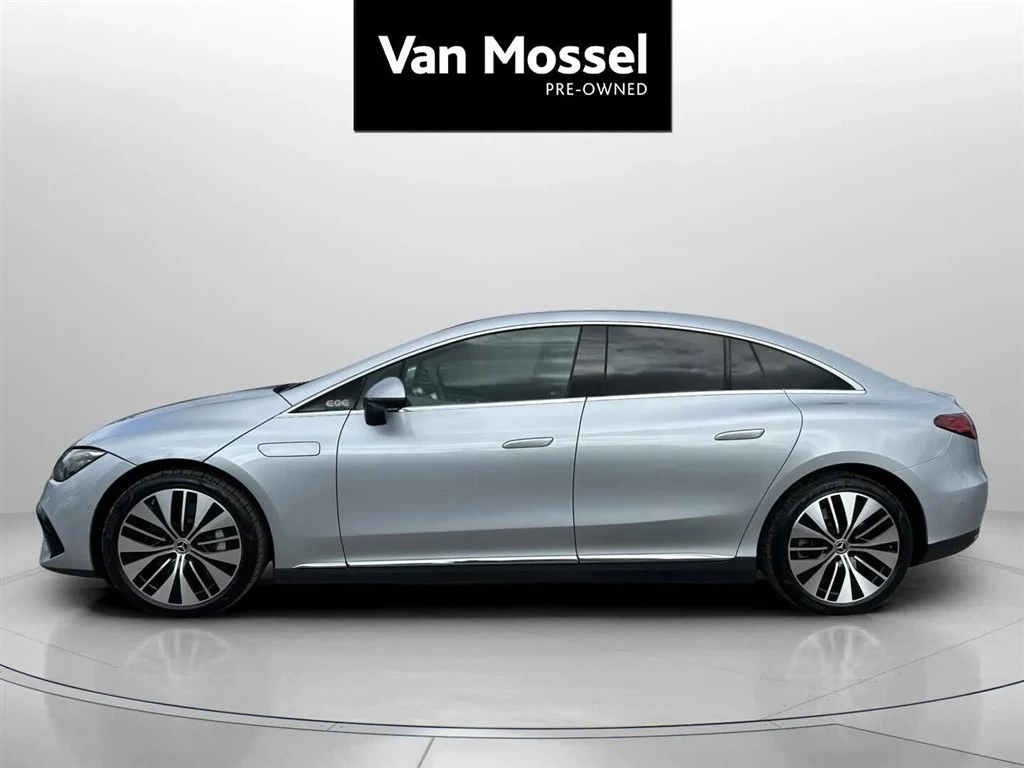 Mercedes-Benz-EQE-image-7