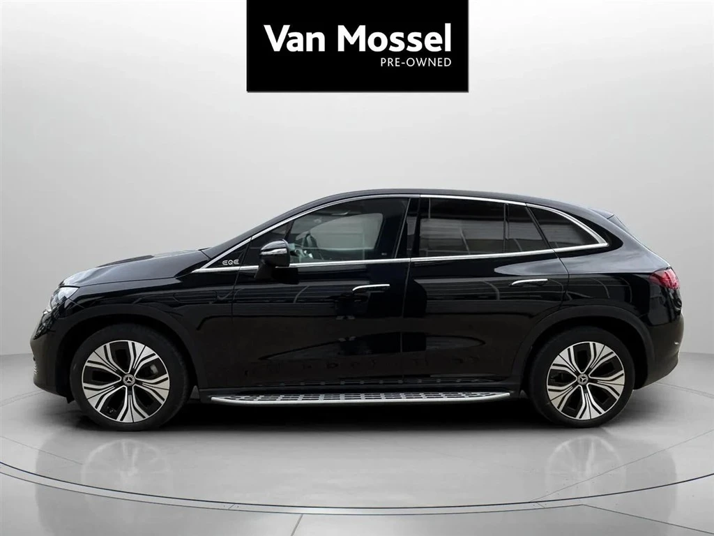 Mercedes-Benz-EQE-image-7