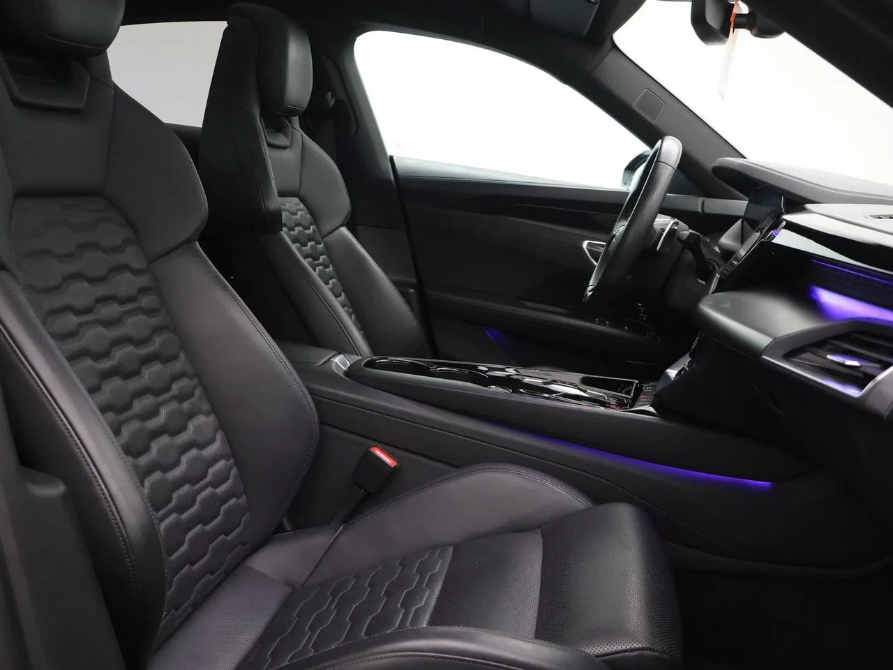 Audi-e-tron GT-image-6
