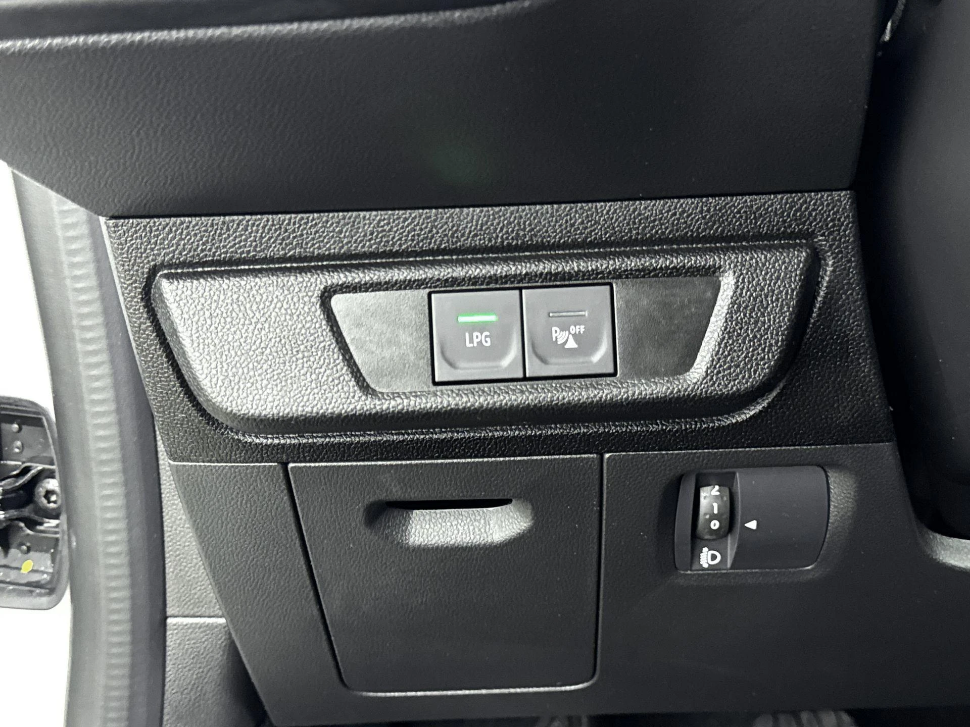 Dacia-Sandero Stepway-image-19