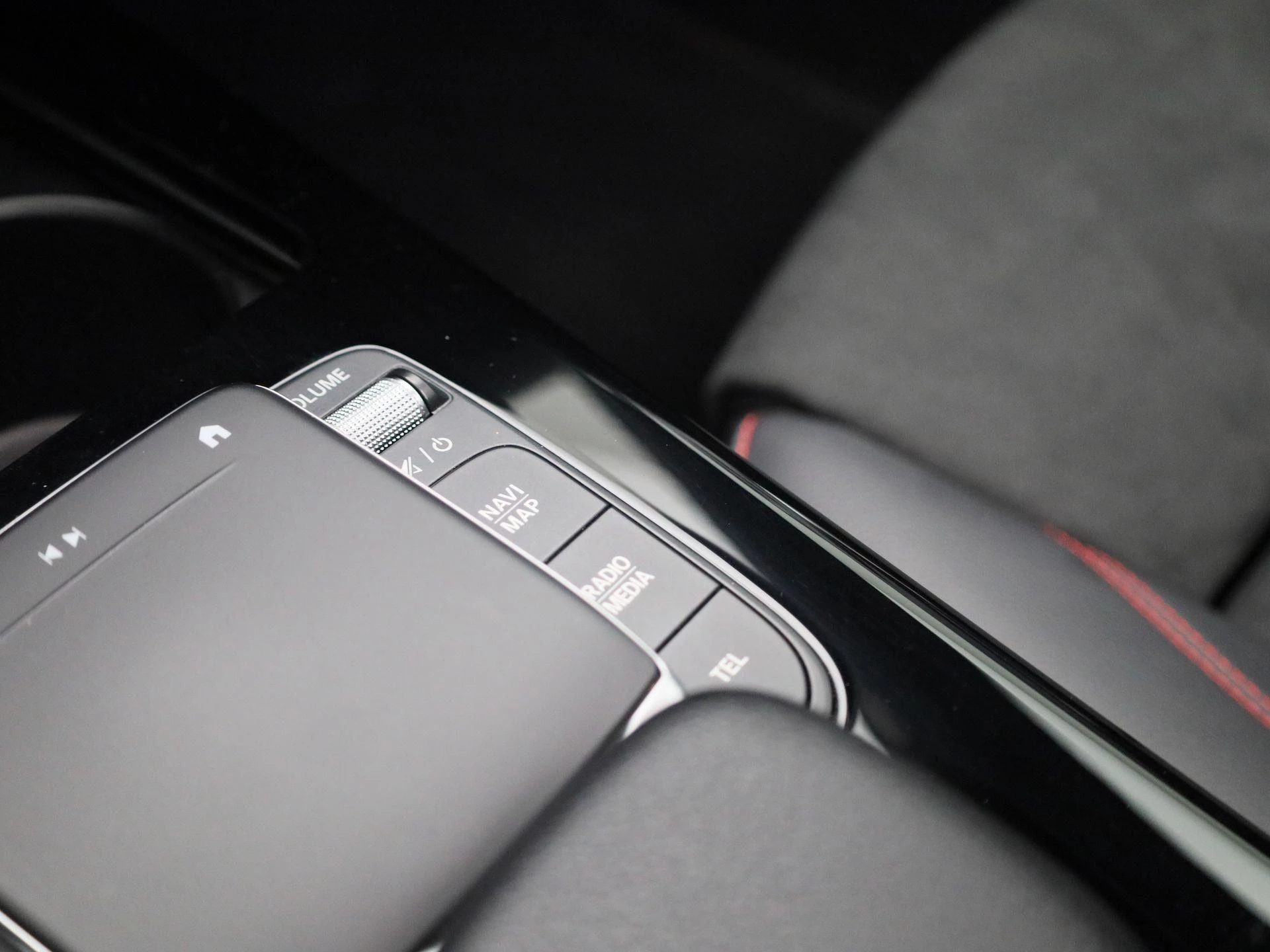 Mercedes-Benz-A-Klasse-image-18